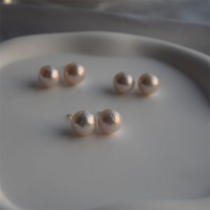 exquisite 12mm round Freshwater Pearls Earring